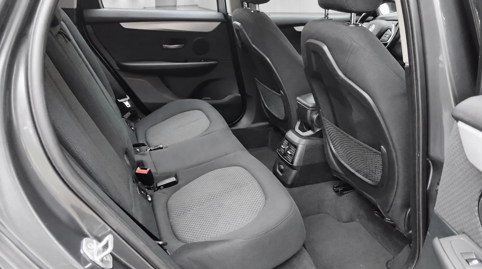 BMW 218i Active Tourer Advantage — Foto 13