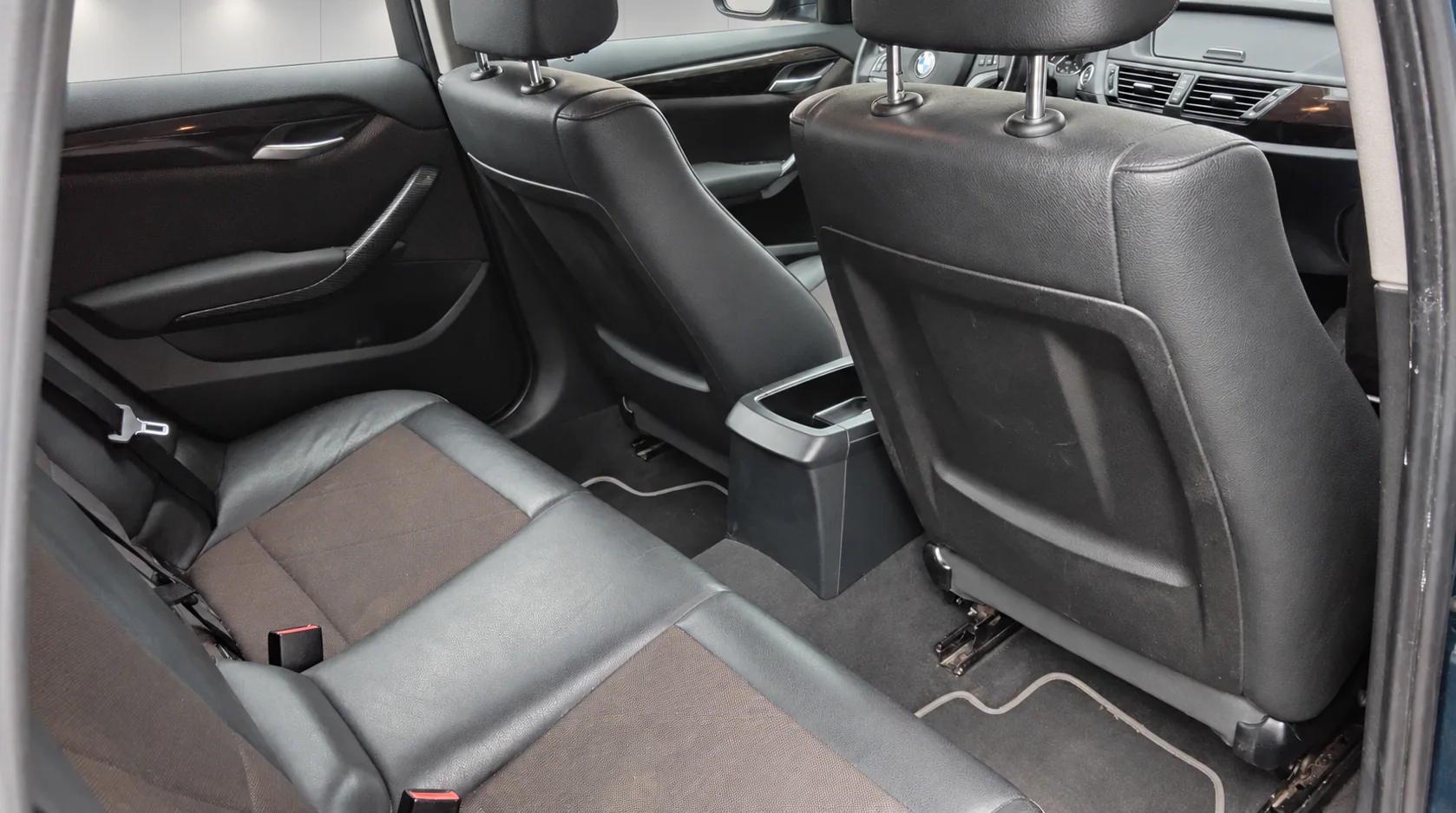 BMW X1 sDrive18i — Foto 12
