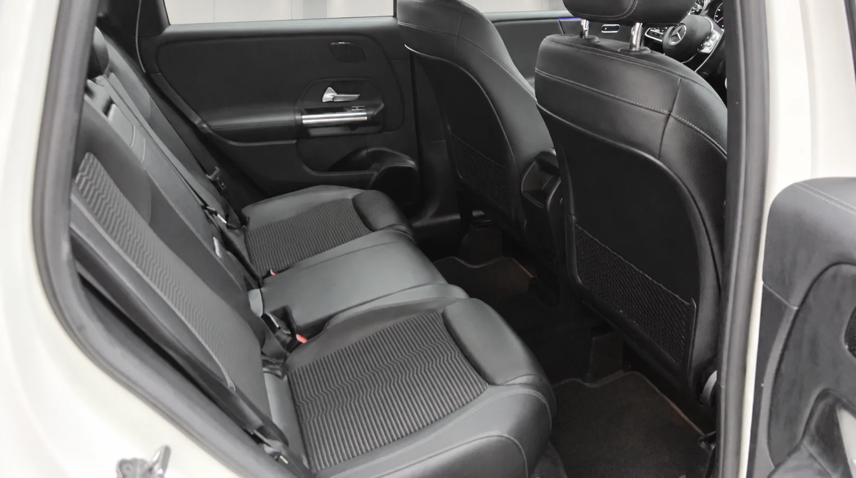Mercedes-Benz B 220 Automatik — Foto 15