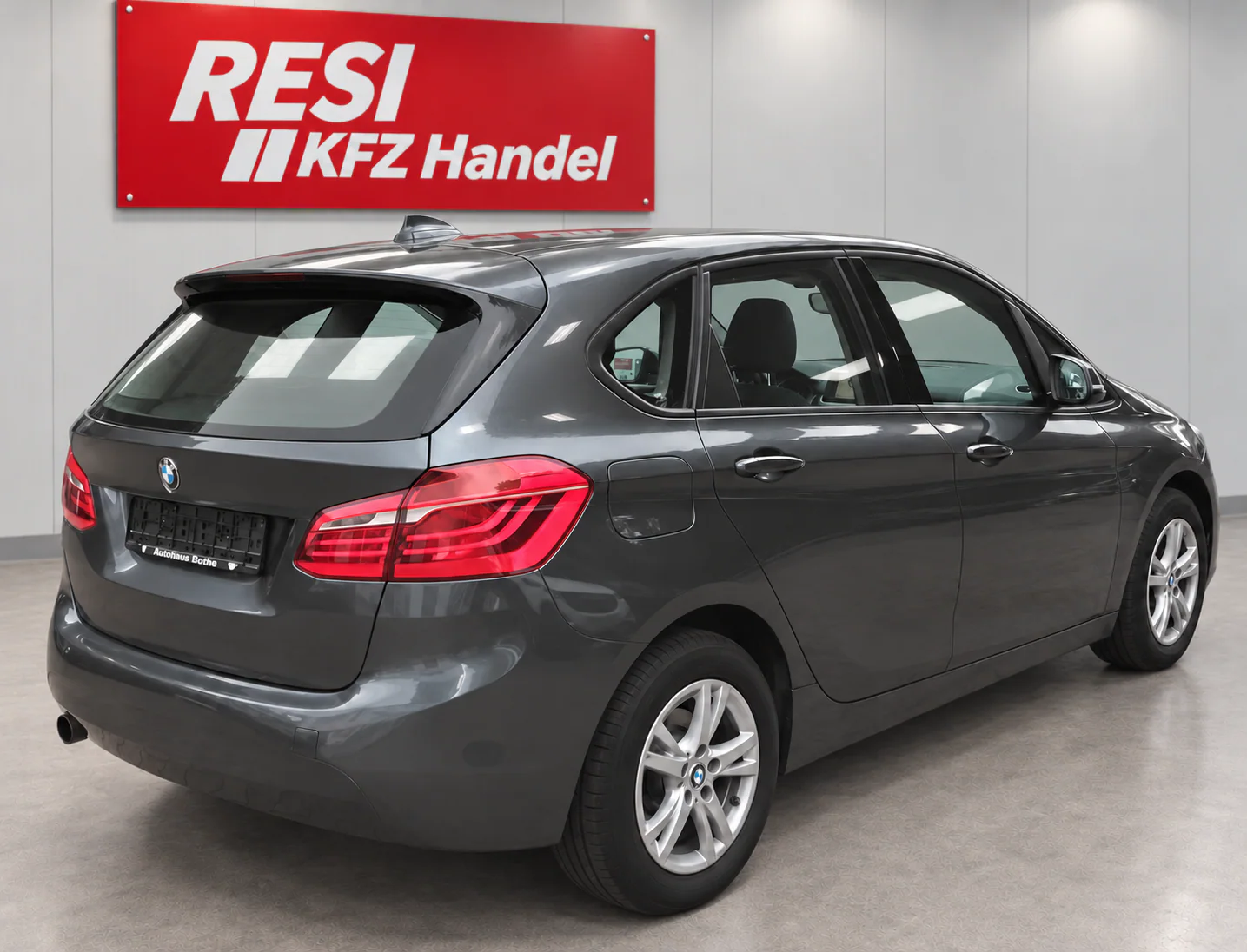 BMW 218i Active Tourer Advantage — Foto 5