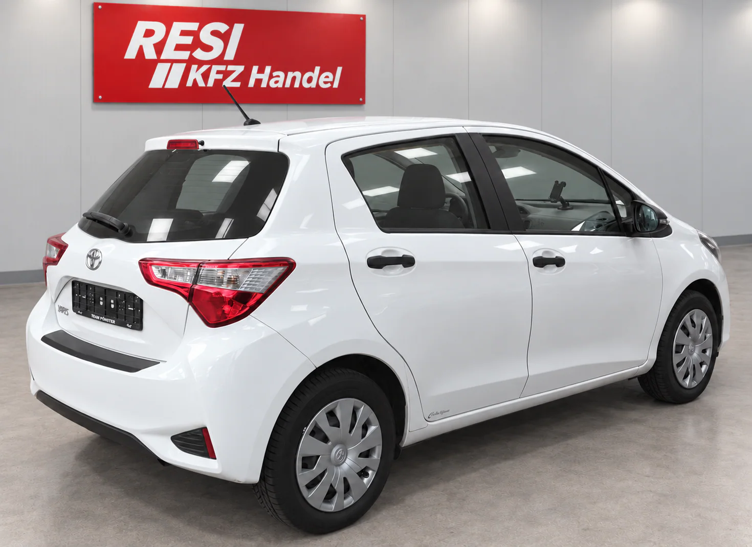 Toyota Yaris Basis — Foto 5