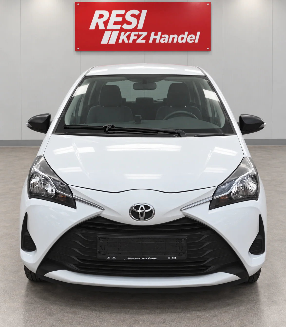 Toyota Yaris Basis — Foto 2