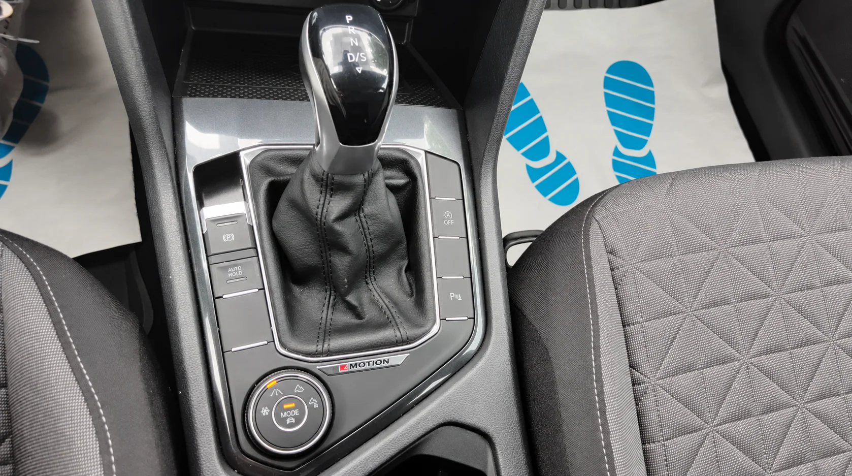 Volkswagen Tiguan Life 4Motion — Foto 19