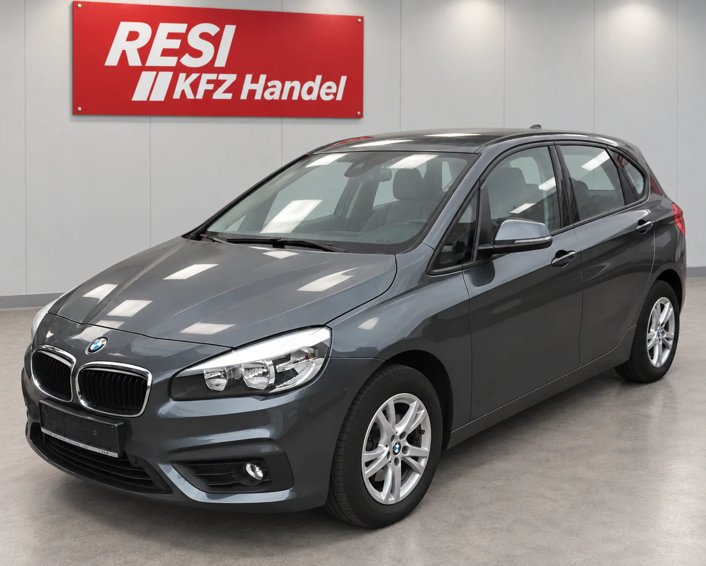 BMW 218i Active Tourer Advantage