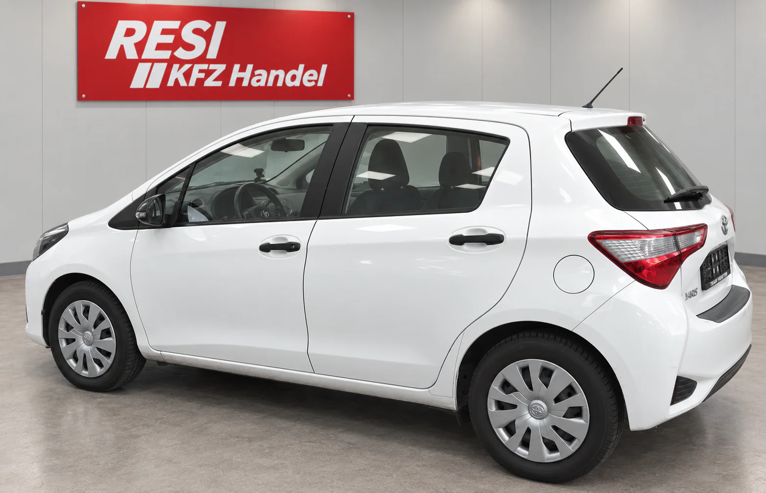 Toyota Yaris Basis — Foto 8