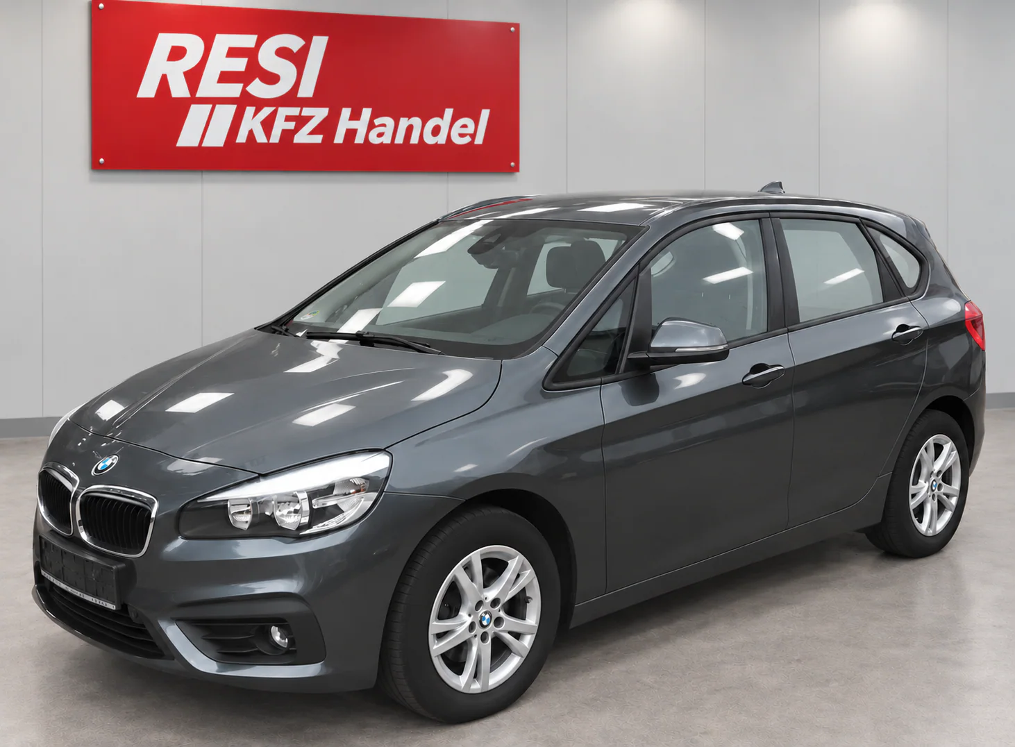 BMW 218i Active Tourer Advantage — Foto 9