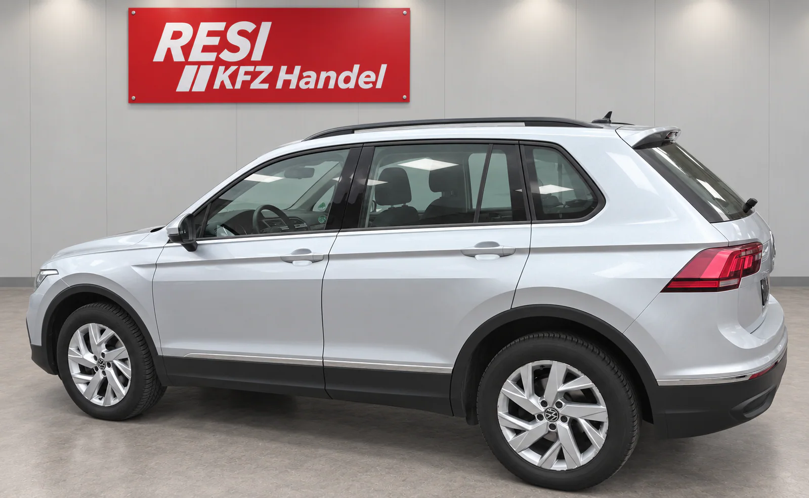 Volkswagen Tiguan Life 4Motion — Foto 9