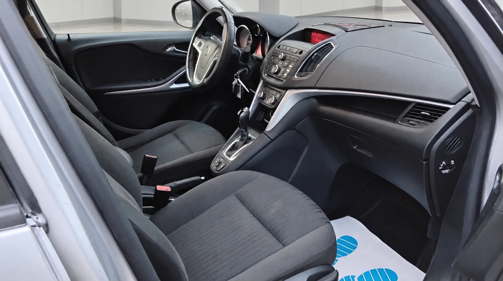Opel Zafira C Tourer Edition — Foto 10